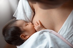 New study reveals how breastfeeding shapes a child’s microbiome and lung health
